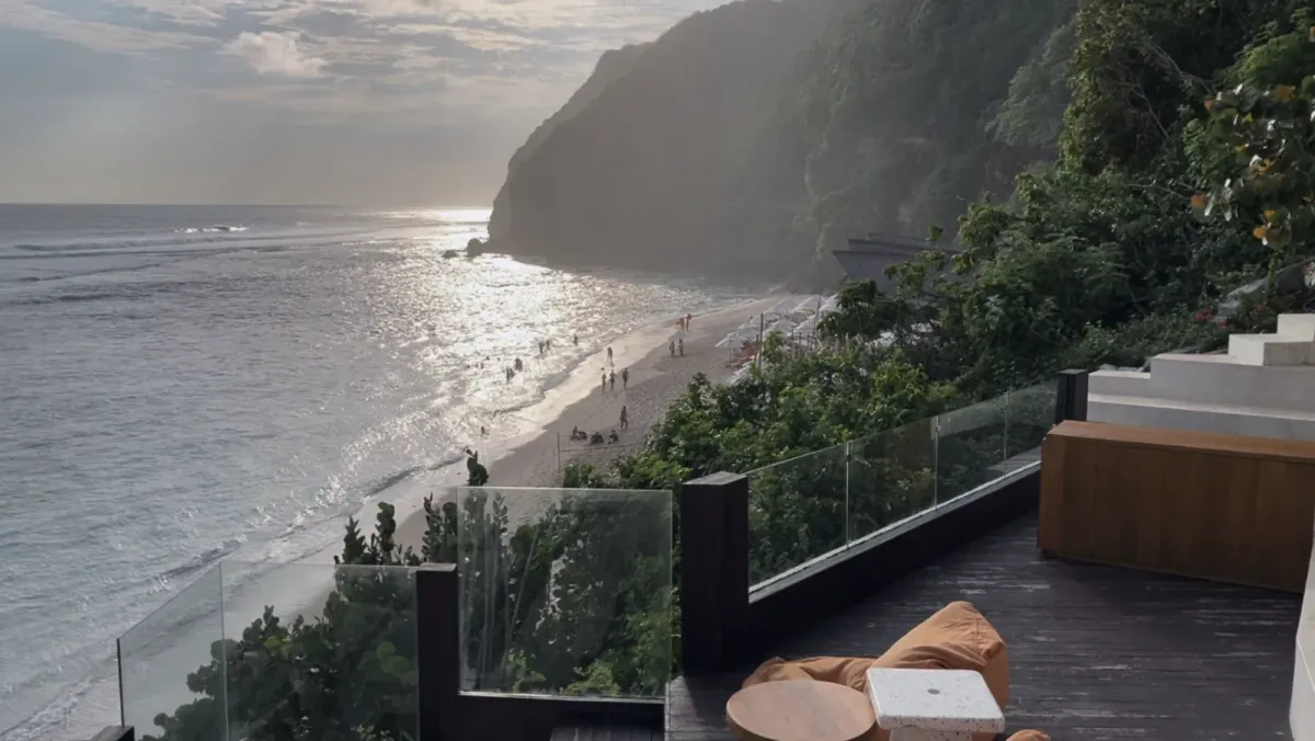 Klive Beach Club in Uluwatu