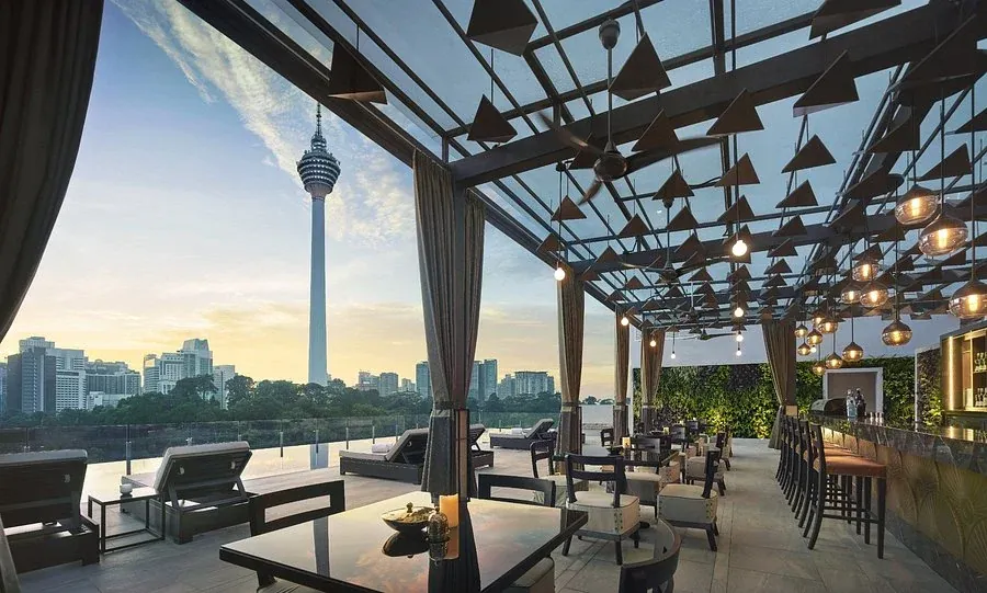 Man Tao Rooftop Bar in Chow Kit